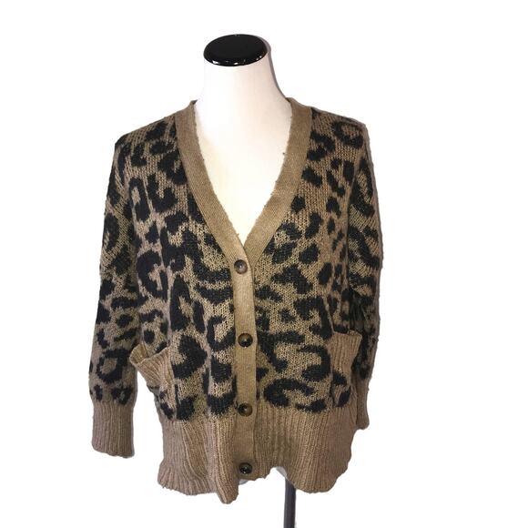 Wildfox Roar Leopard Tilly Cardigan Button Up Sweater - Picture 5 of 11